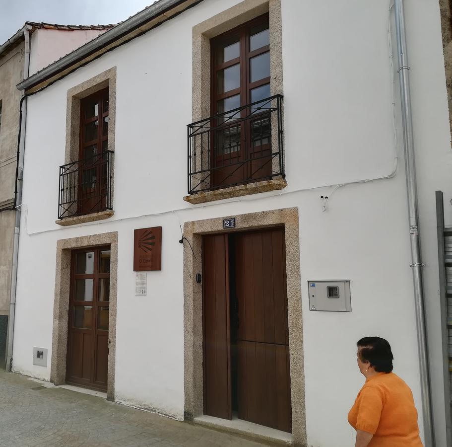 Albergue O Candil Melide Exterior foto